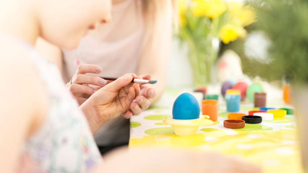 6 Ways to Encourage Creativity Indoors